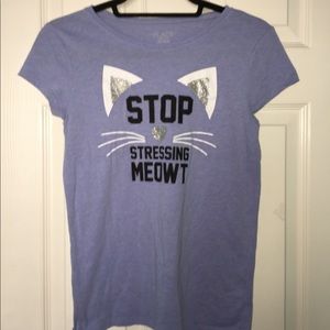 👑🦋a girls t-shirt